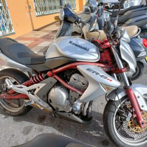 Motocicleta Kawasaki ER-6N 650 cc